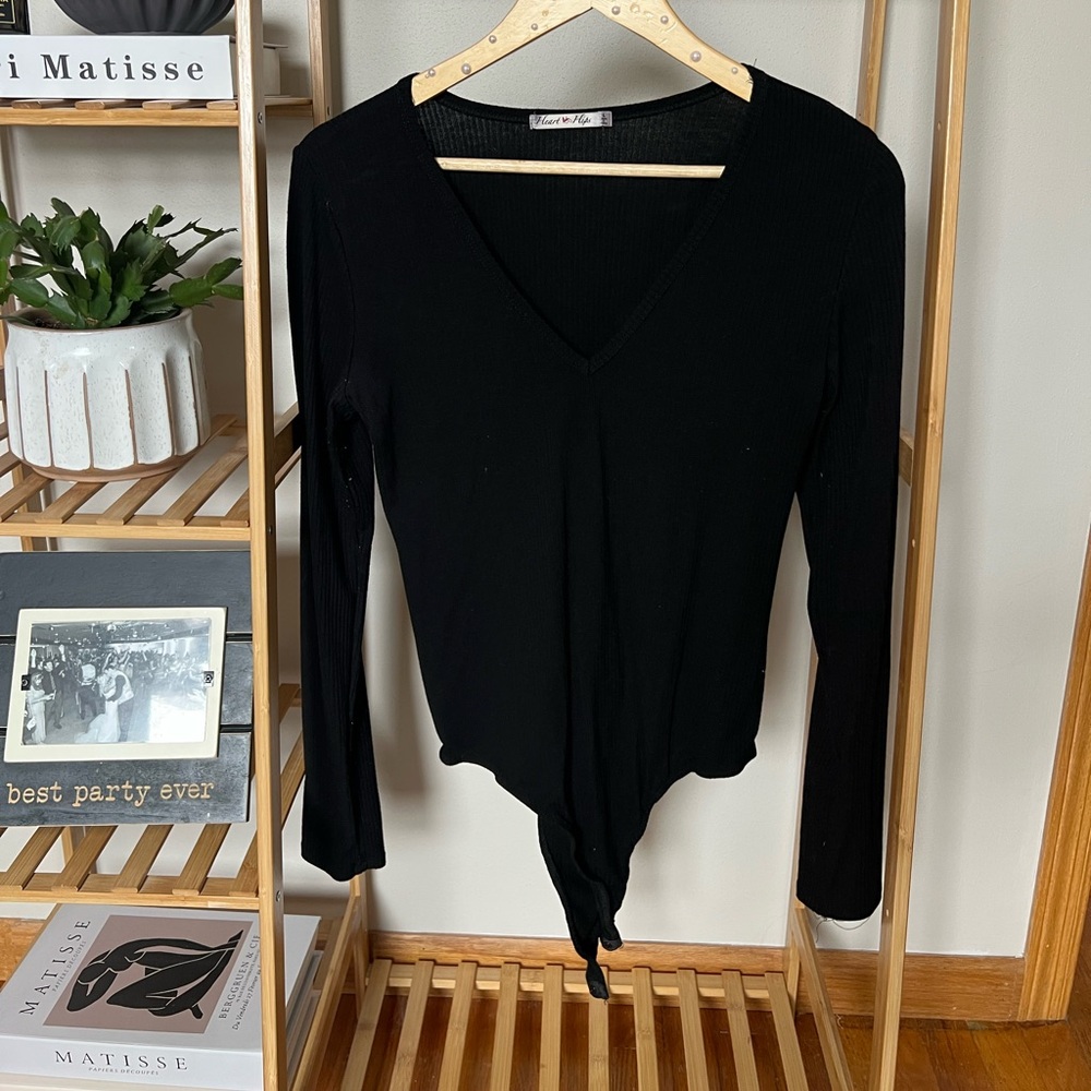 V Neck Ribbed Black Bodysuit